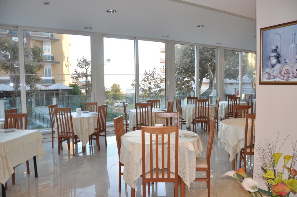 Hotel Sole Mio Rimini Exterior photo